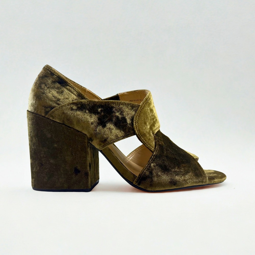 Cabi Crushed Velvet Block Heel Sandals Womens 10 Olive Green Open Toe Moss Boho